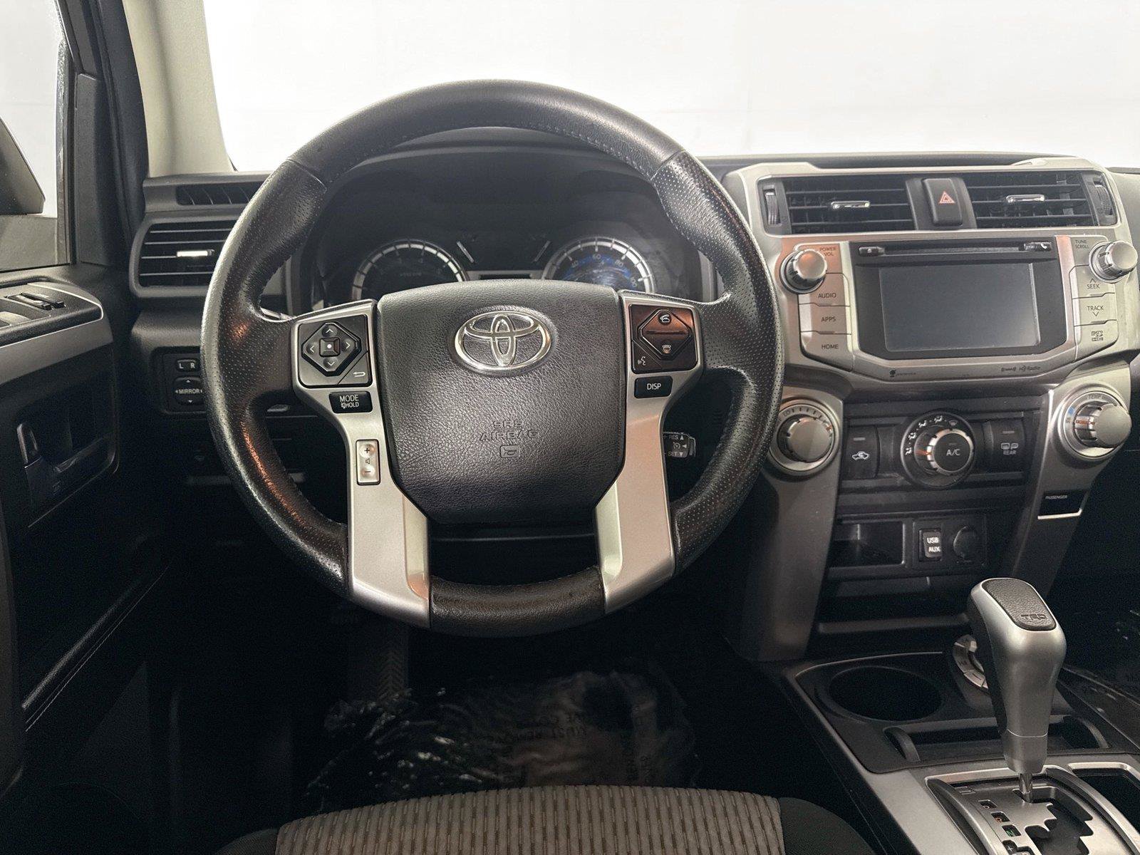 Used 2017 Toyota 4Runner SR5 AWD/4WD image 28