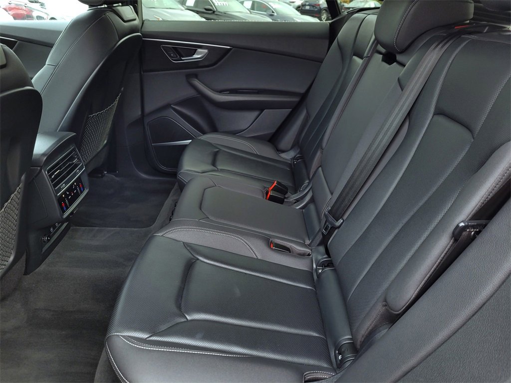 Used 2020 Audi Q8 Premium Plus image 12