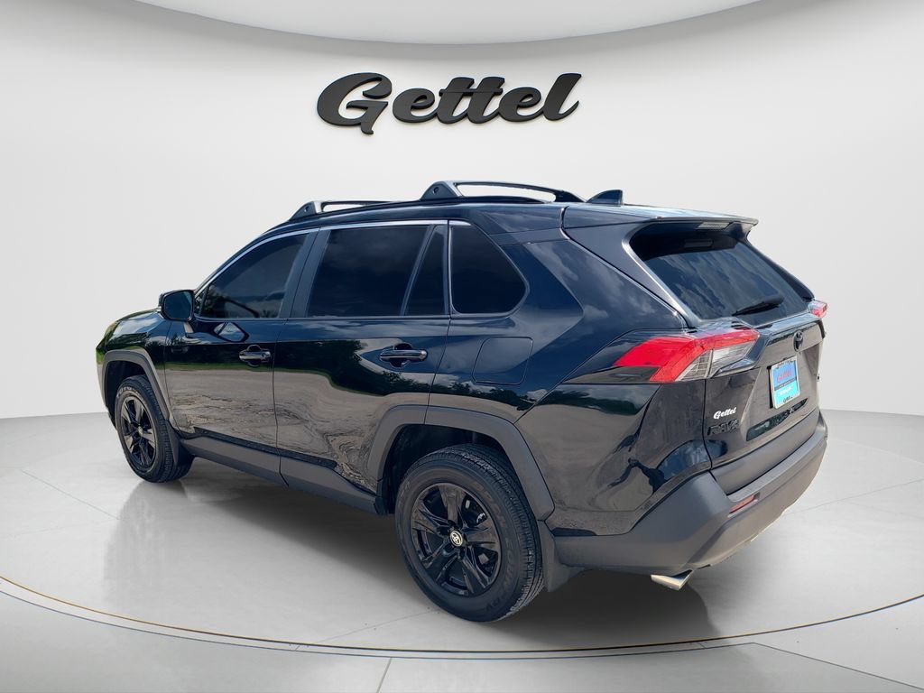 Used 2025 Toyota RAV4 XLE w/ Convenience Package FWD image 7