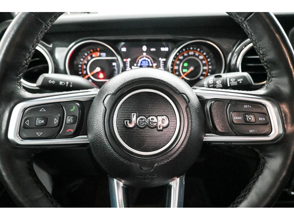 Used 2023 Jeep Wrangler Unlimited Sahara image 30