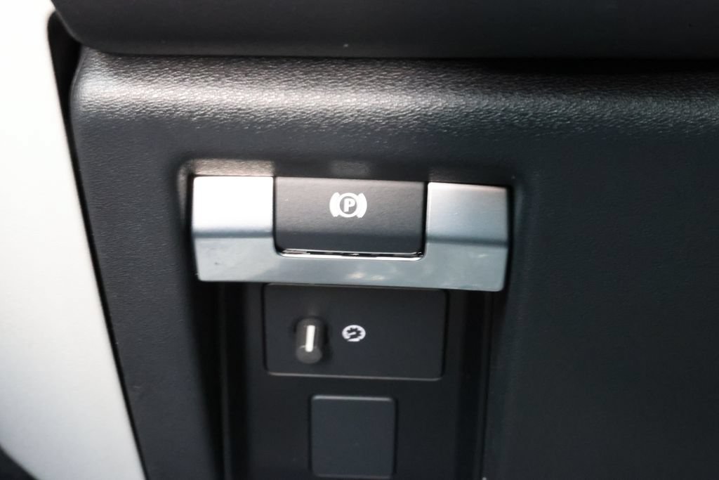 Used 2024 Land Rover Defender 110 S AWD/4WD image 15