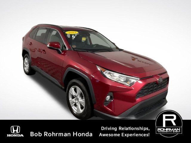 Used 2021 Toyota RAV4 XLE AWD/4WD image 3