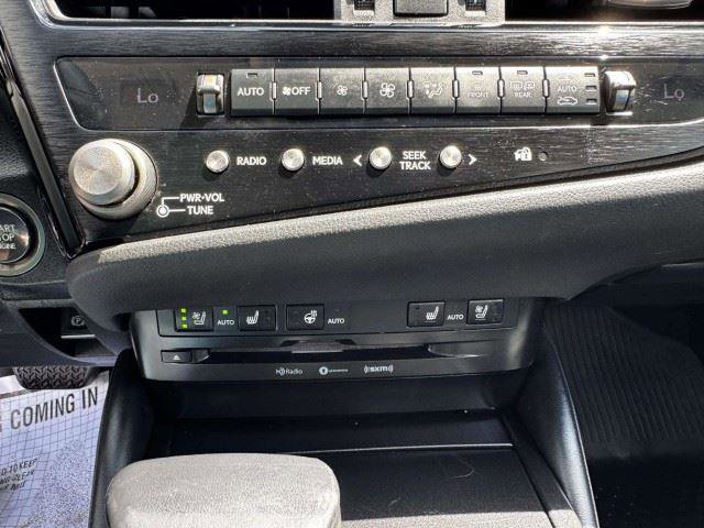 Used 2022 Lexus ES 250 w/ Premium Package AWD/4WD image 28