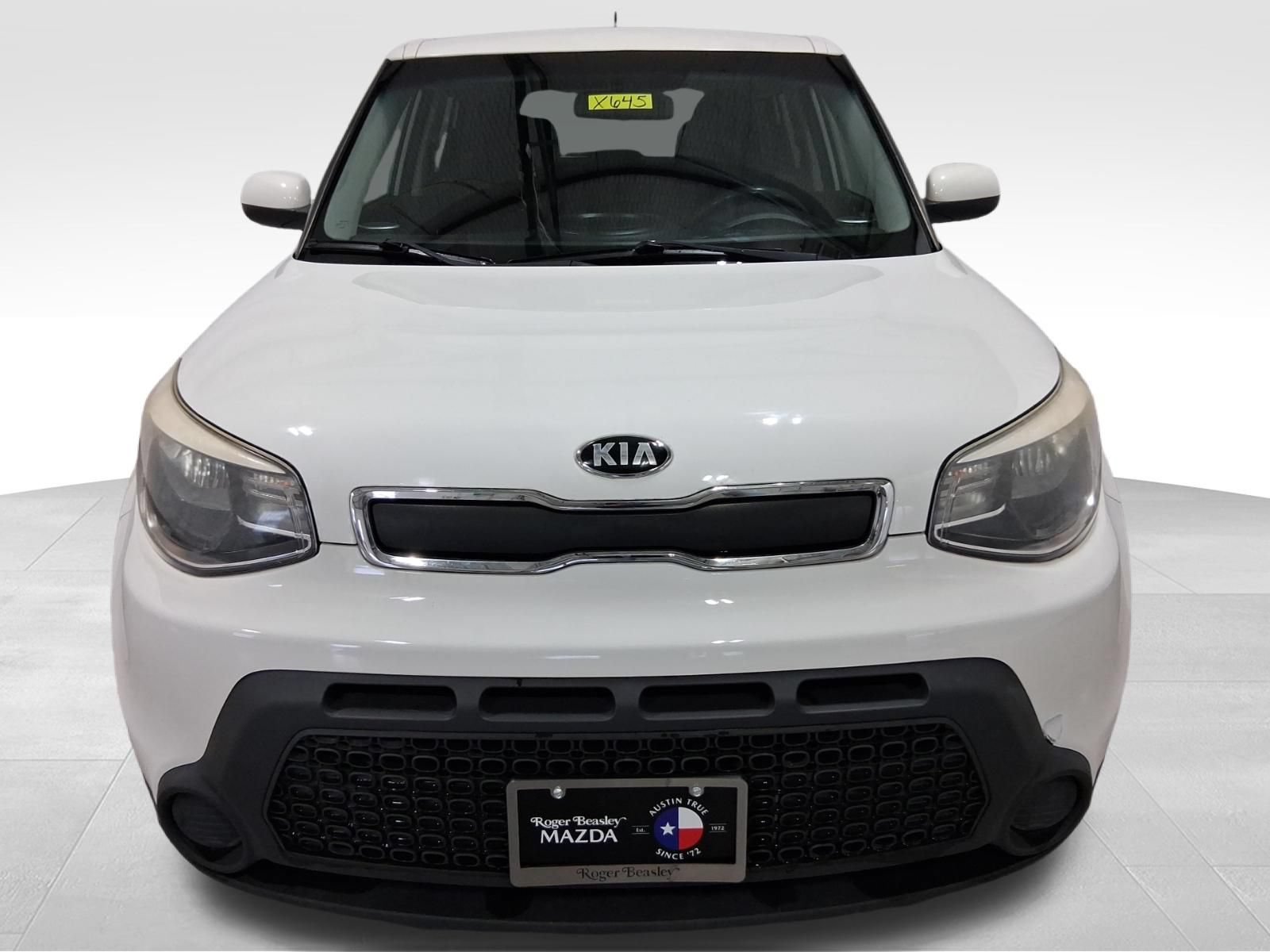 Used 2016 Kia Soul FWD image 2
