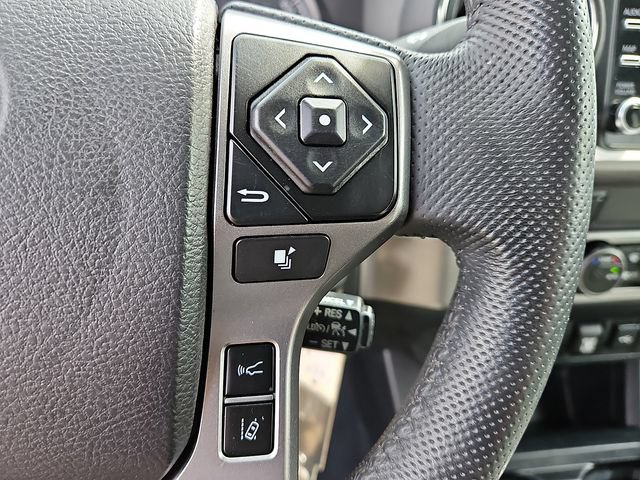 Used 2021 Toyota Tacoma SR5 AWD/4WD image 21