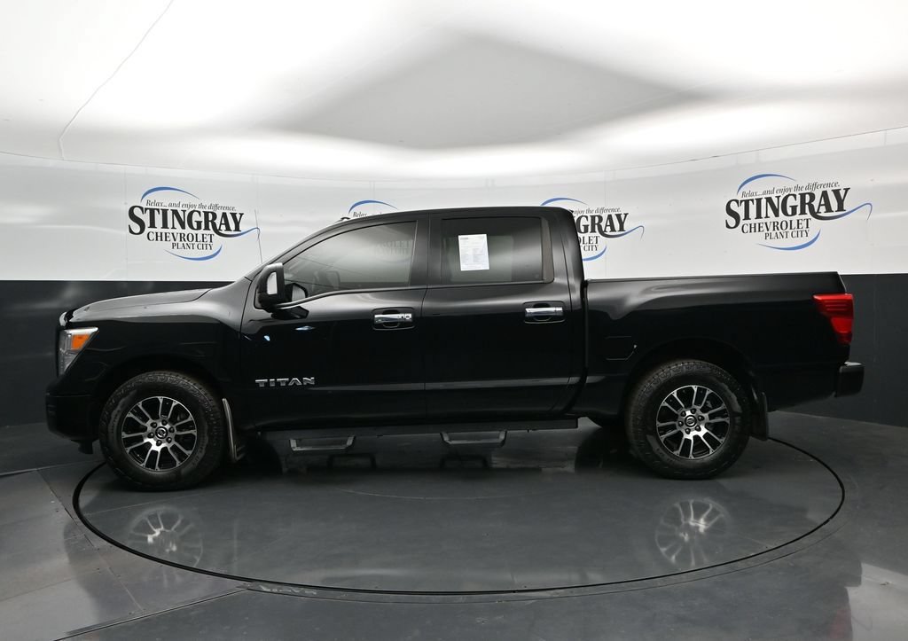 Used 2021 Nissan Titan SV w/ SV Convenience Package AWD/4WD image 4