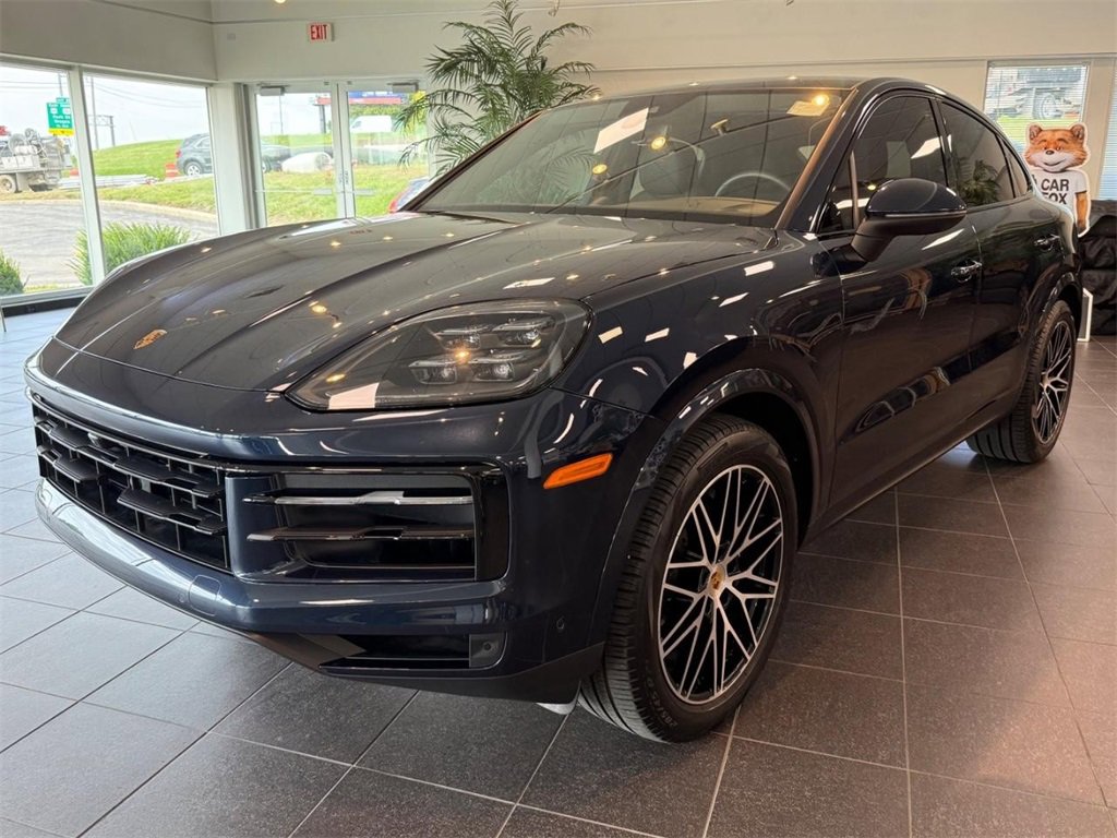 Used 2024 Porsche Cayenne Coupe image 7