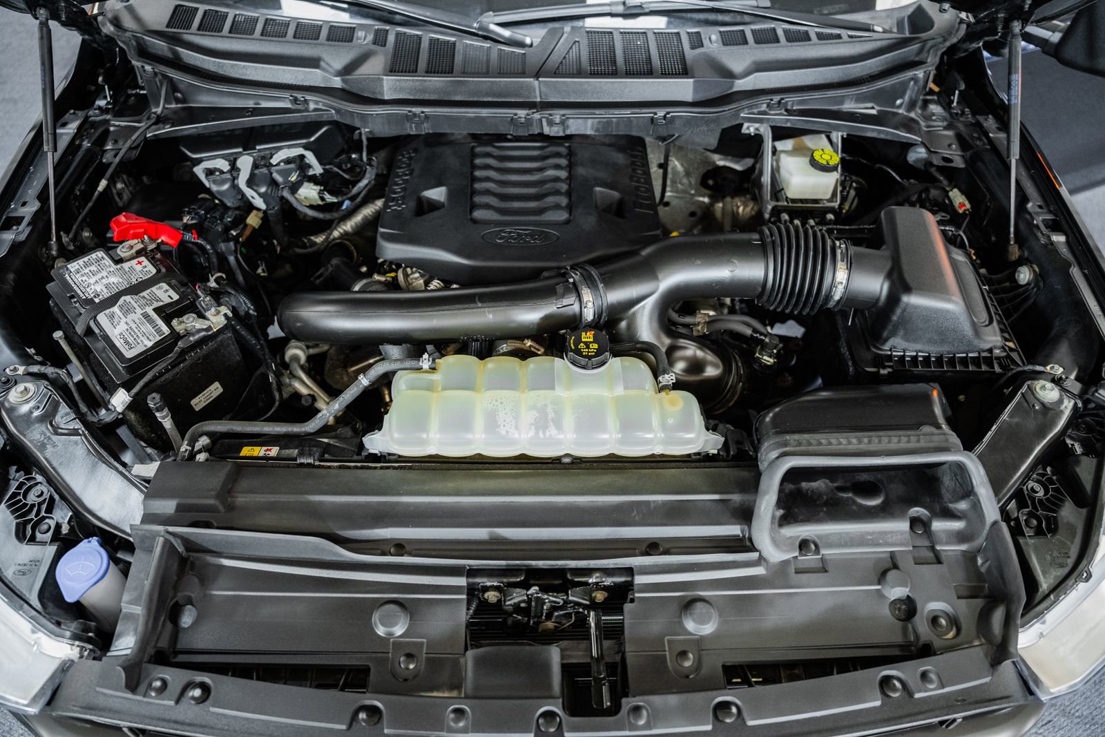 Certified 2023 Ford F150 Lariat w/ Equipment Group 502A High image 19