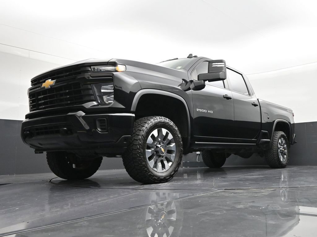 Used 2024 Chevrolet Silverado 2500 Custom w/ Custom Value Package AWD/4WD image 20