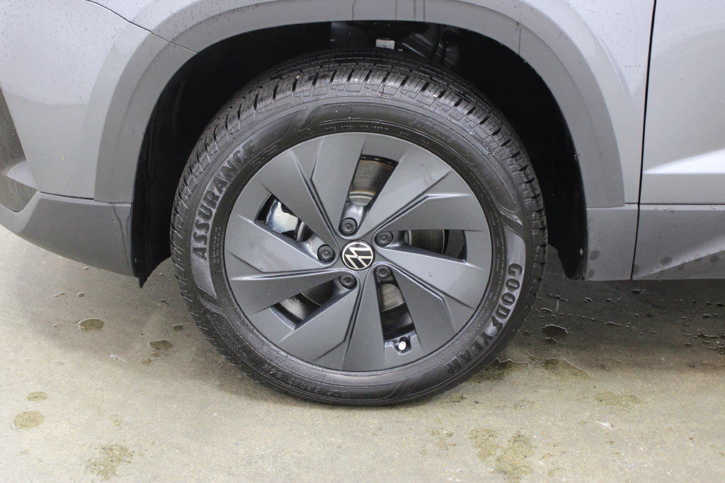 Certified 2026 Volkswagen Taos S FWD image 26