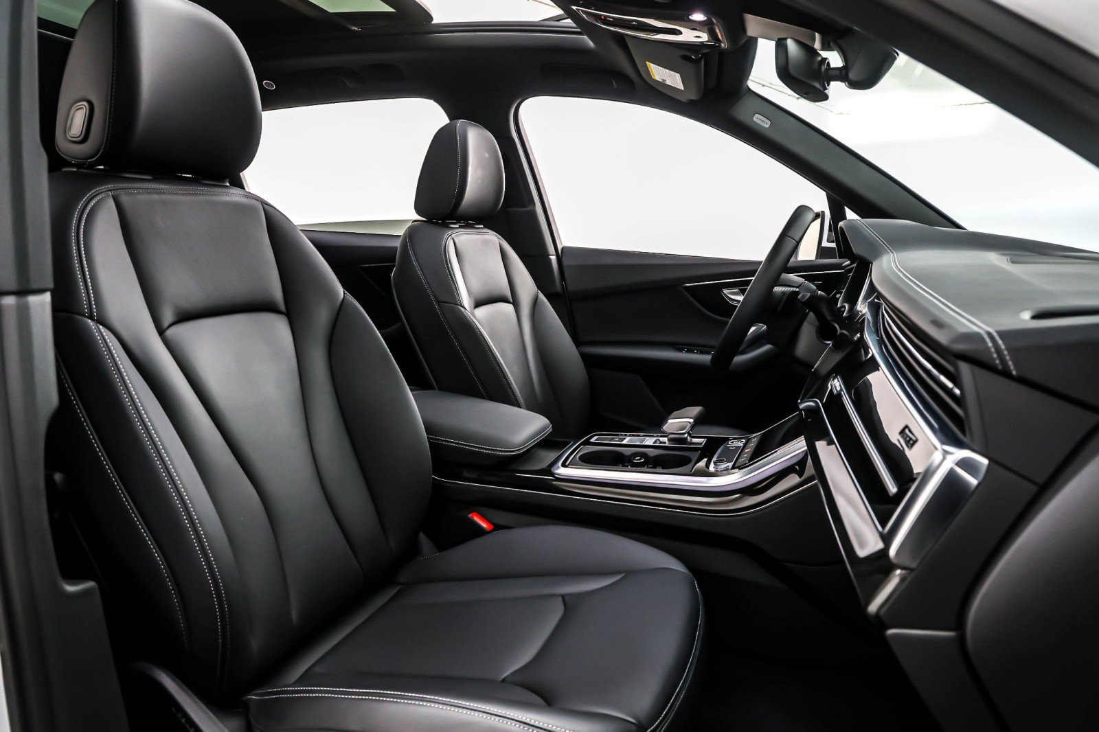 Used 2025 Audi Q7 2.0T Premium w/ Convenience Package image 7