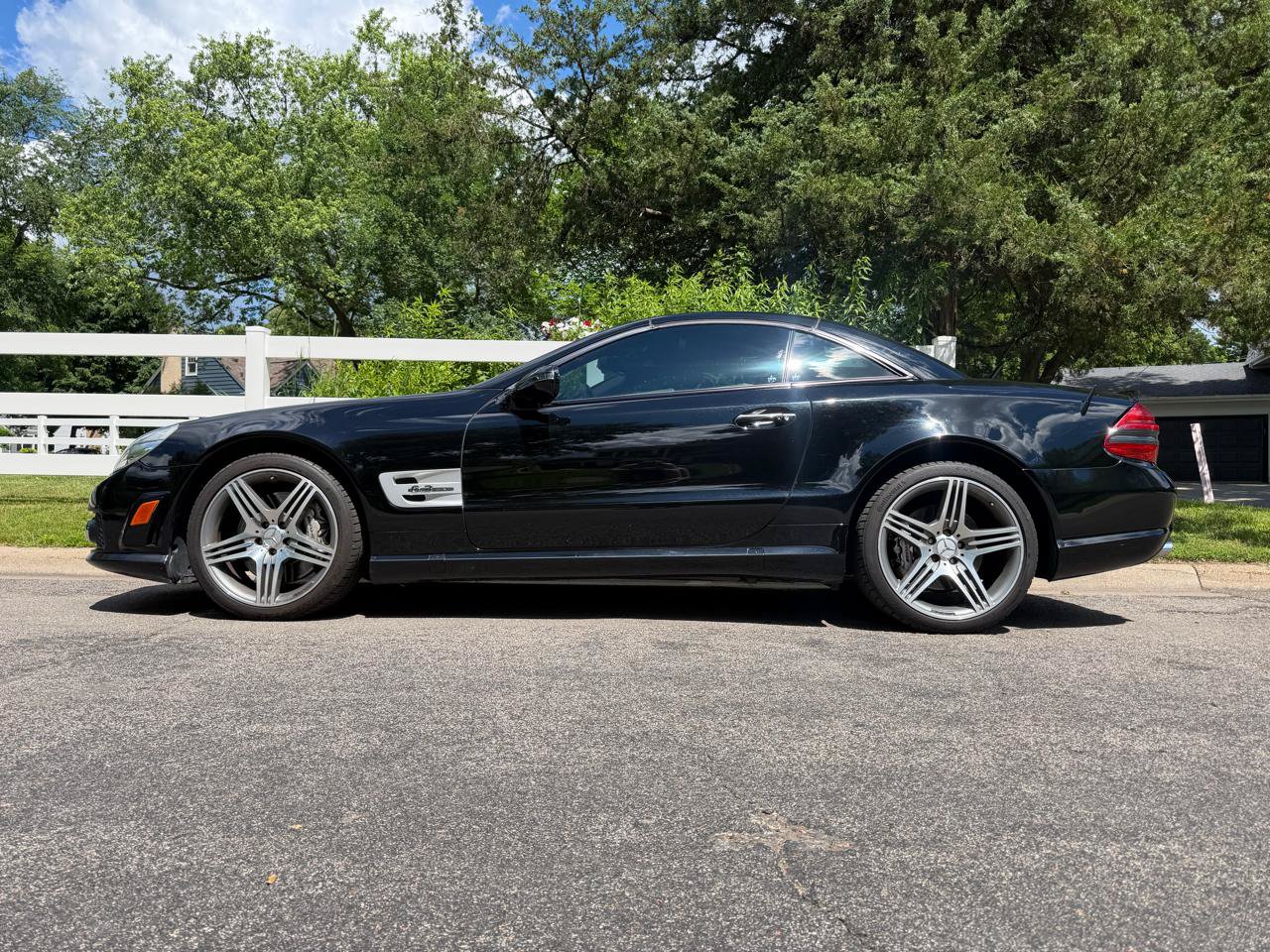Used 2011 Mercedes-Benz SL 63 AMG image 10