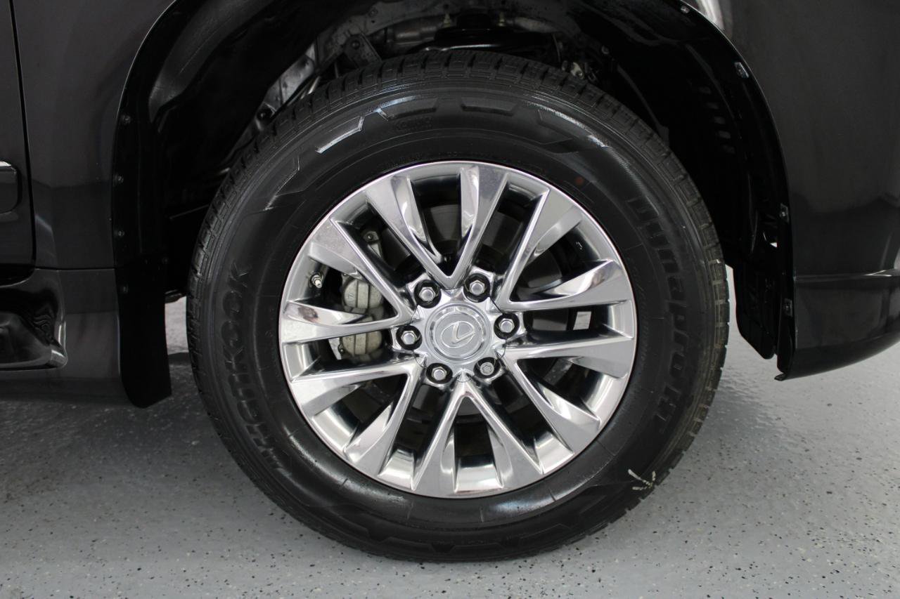 Used 2017 Lexus GX 460 Premium w/ Premium Package image 84