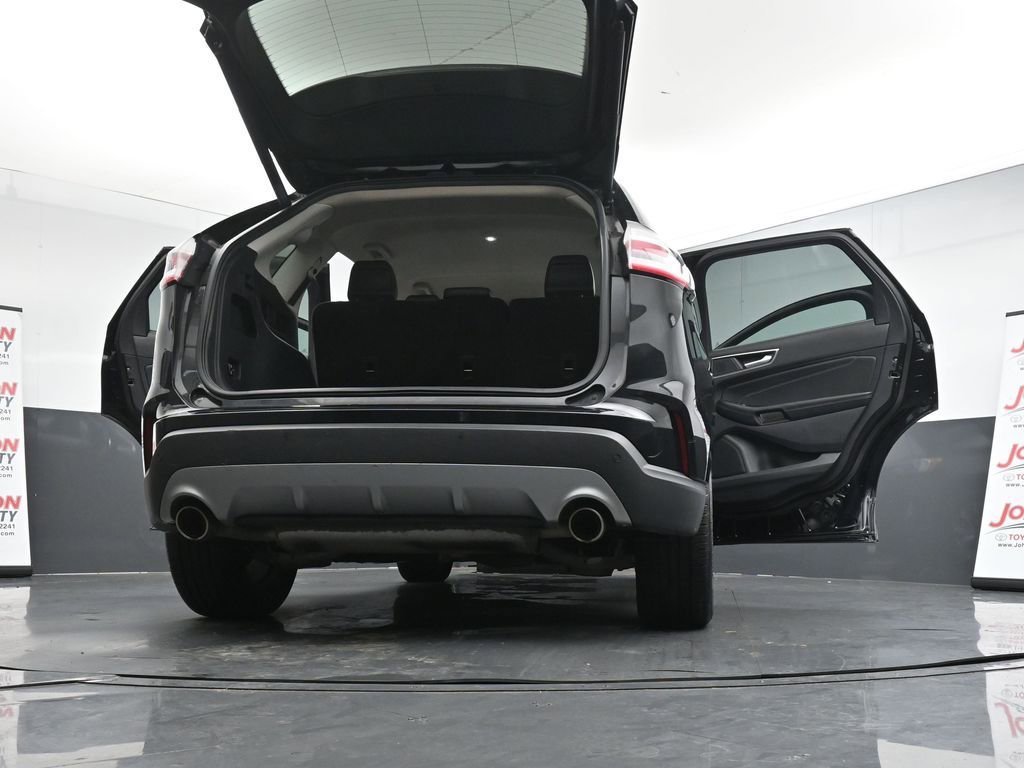 Used 2019 Ford Edge Titanium w/ Cargo Accessory Package image 47