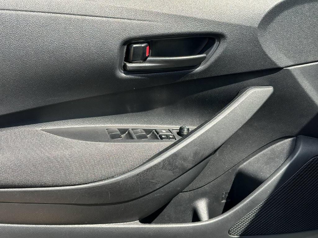 Certified 2025 Toyota Corolla LE FWD image 16