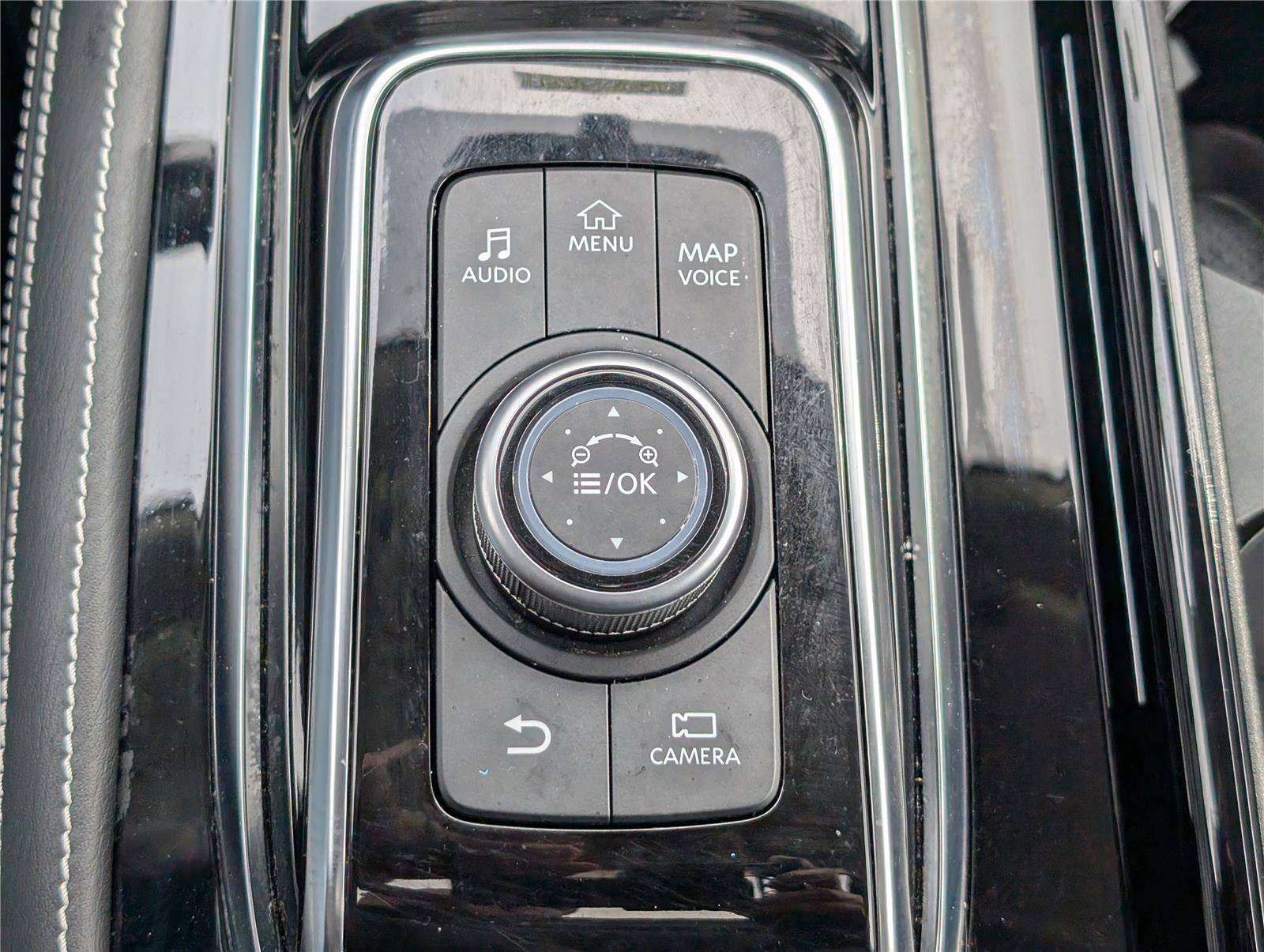 Used 2024 INFINITI QX80 Premium Select w/ Cargo Package image 31