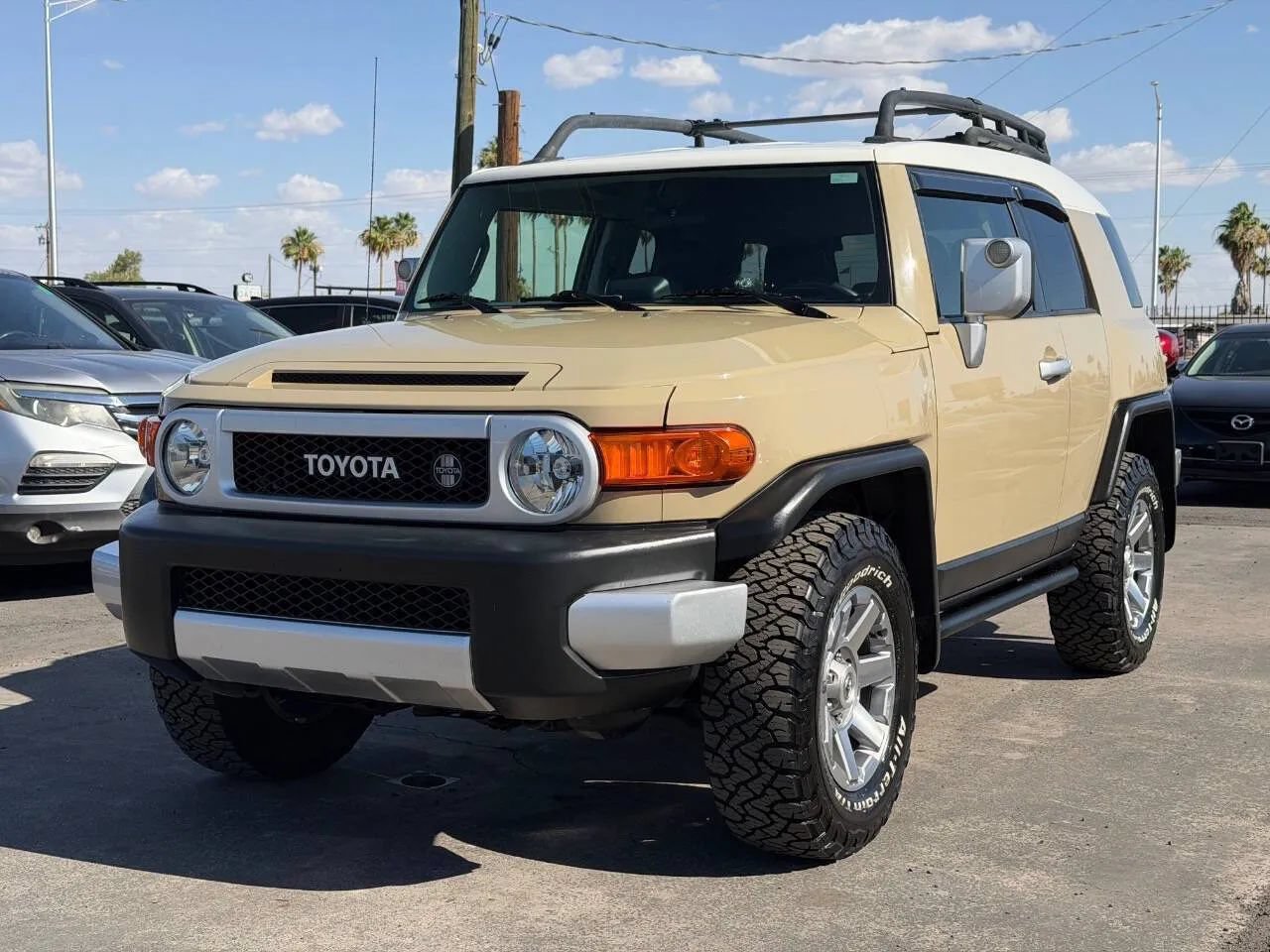 Used 2014 Toyota FJ Cruiser 4WD w/ Upgrade Package image 1