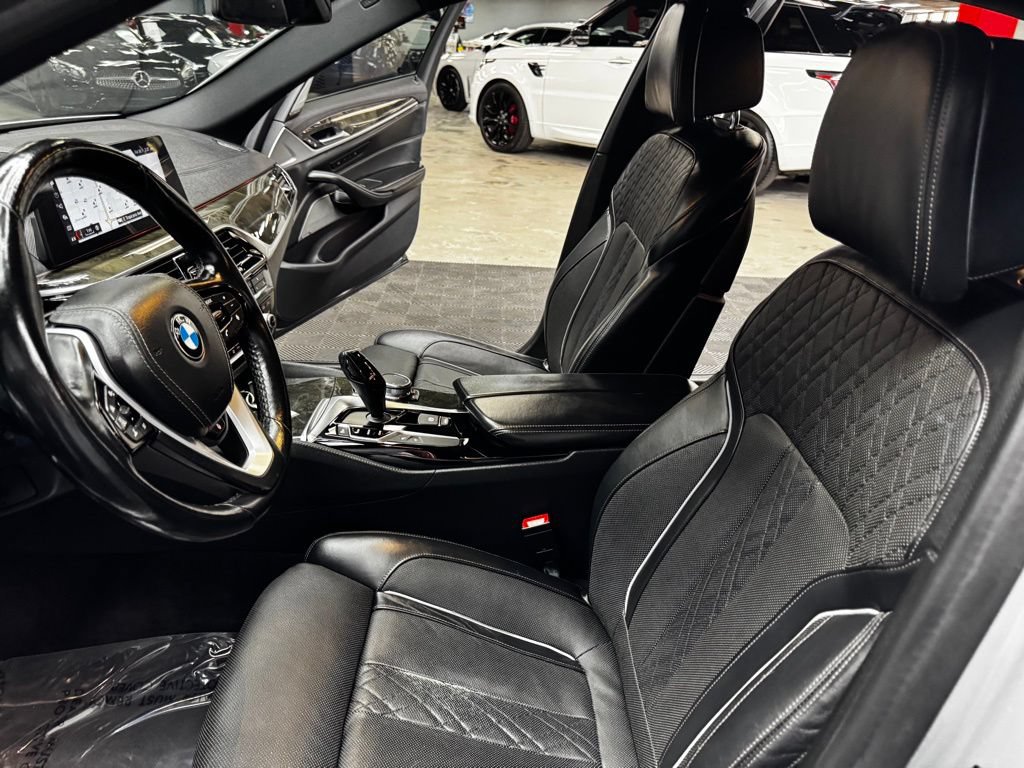 Used 2018 BMW 540i xDrive AWD/4WD image 34