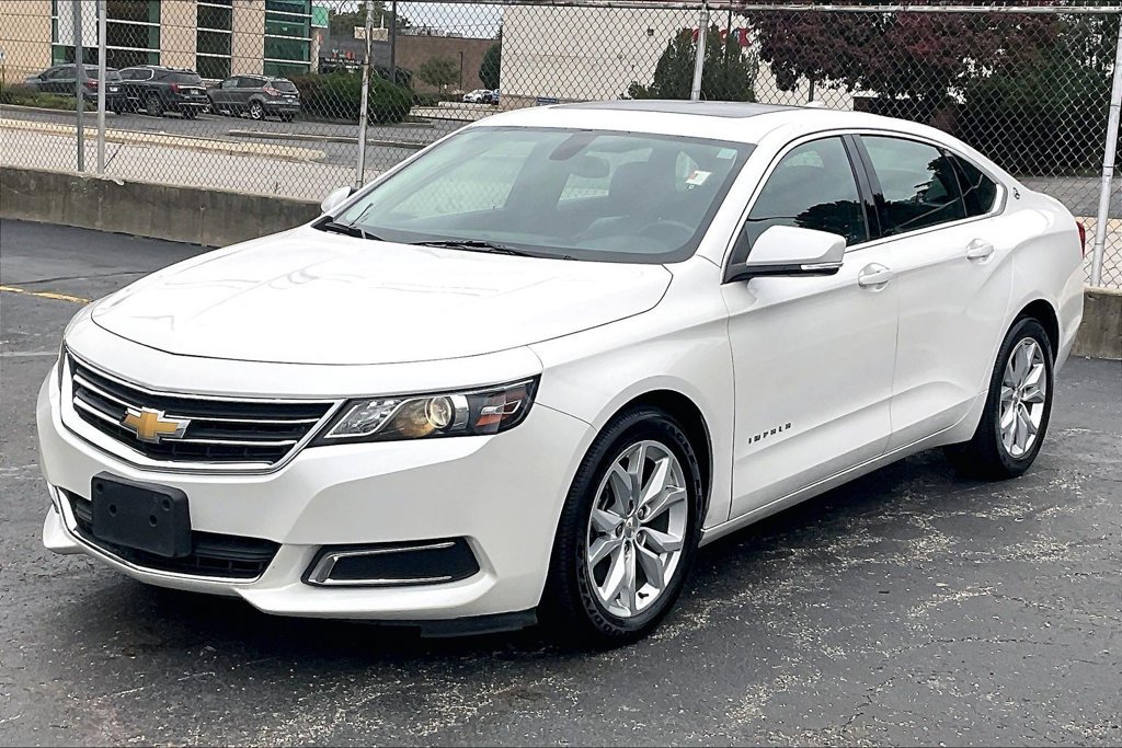 Used 2017 Chevrolet Impala LT w/ Convenience Package FWD image 11