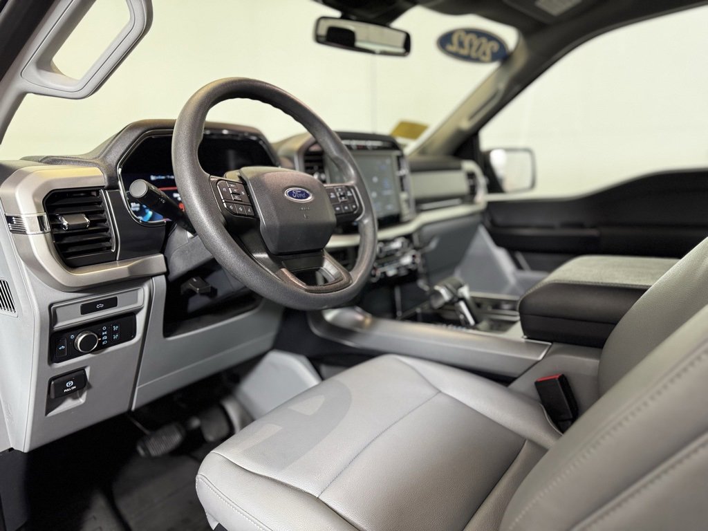 Used 2022 Ford F150 Lightning Pro image 14