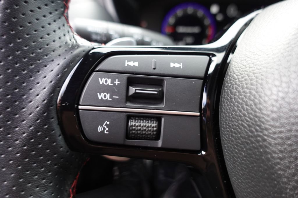 Certified 2025 Acura ADX A-Spec image 13