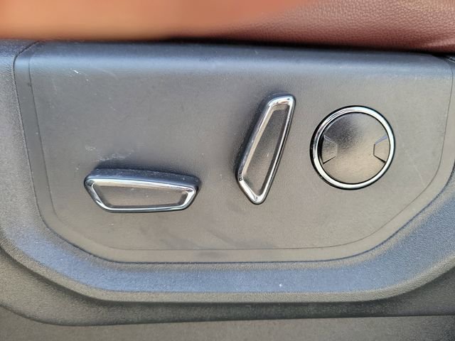 Used 2023 Ford Expedition Limited image 24