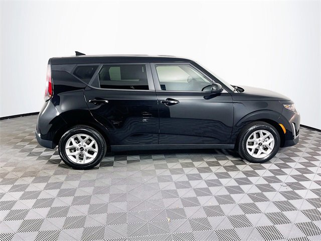 Used 2024 Kia Soul LX w/ Option Group 015 image 9