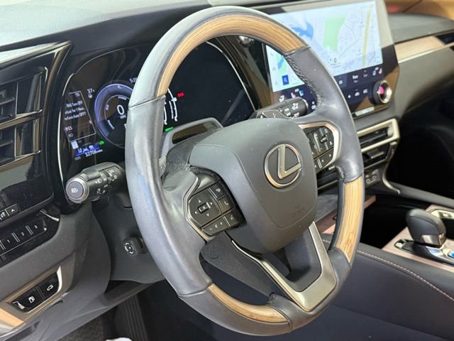 Certified 2023 Lexus RX 350 w/ Accessory Package (2T) image 17
