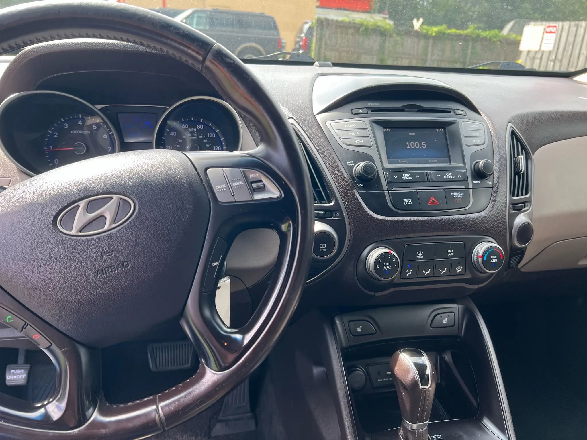 Used 2015 Hyundai Tucson SE image 13