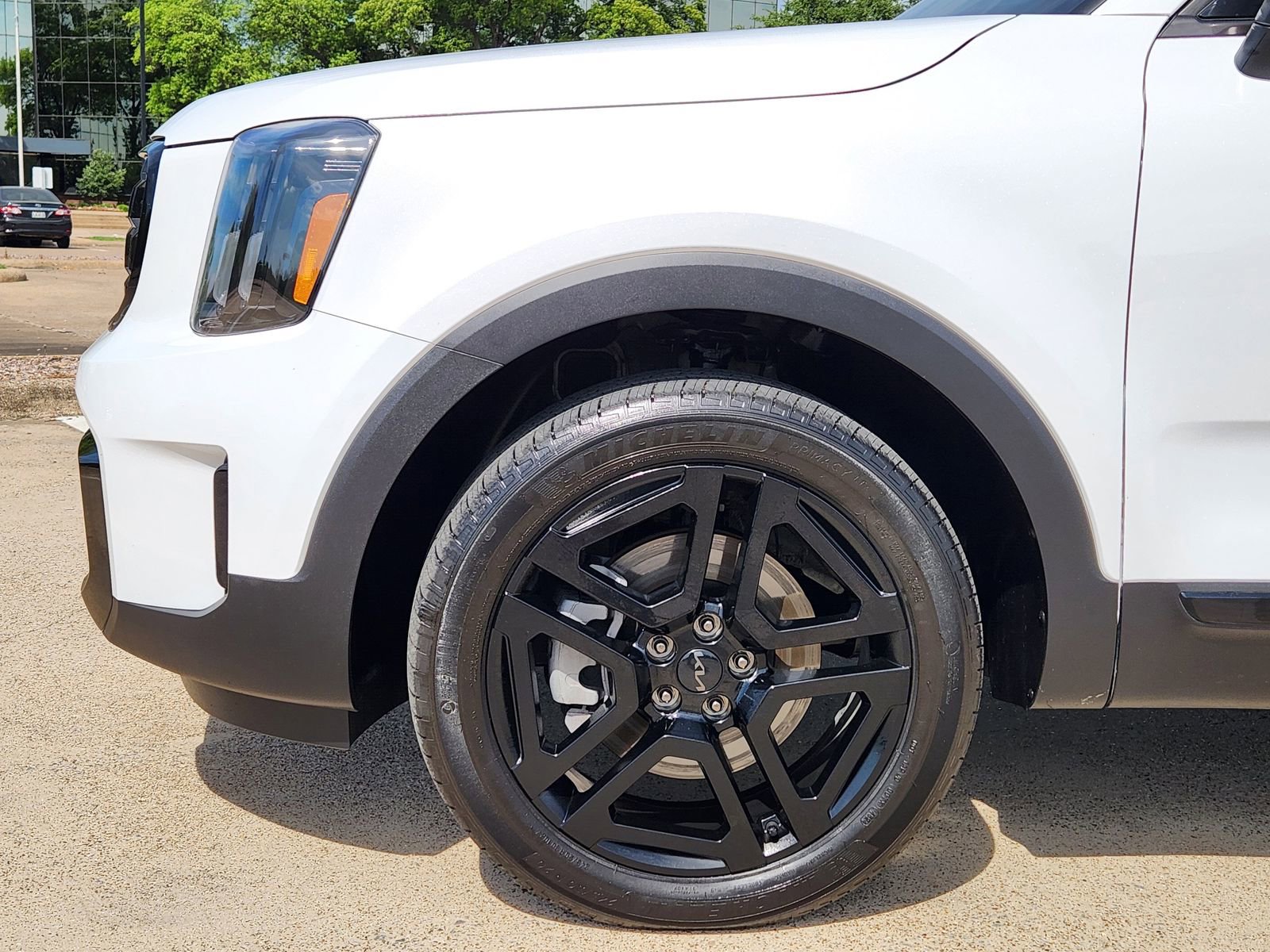 Used 2025 Kia Telluride EX X-Line image 8