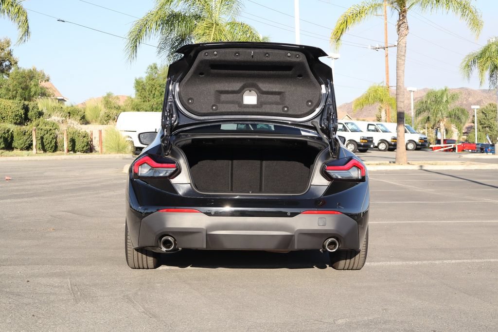 Used 2022 BMW 230i Coupe w/ Convenience Package RWD image 38