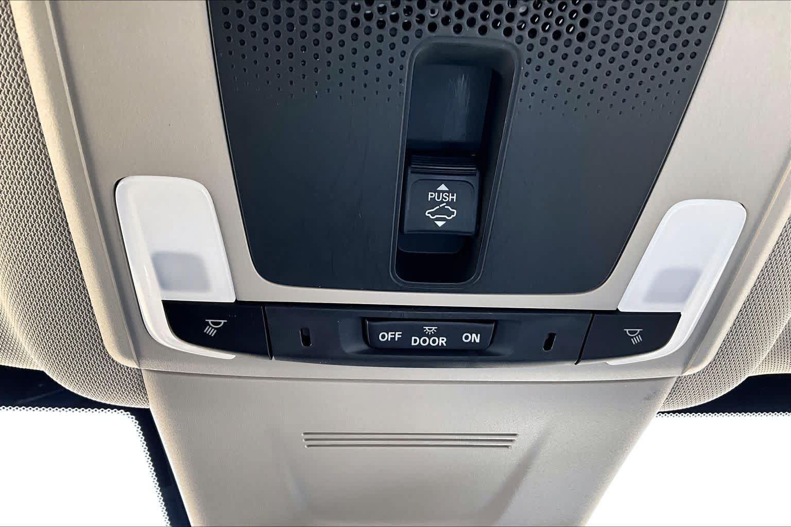 Used 2025 Honda CR-V EX-L image 31