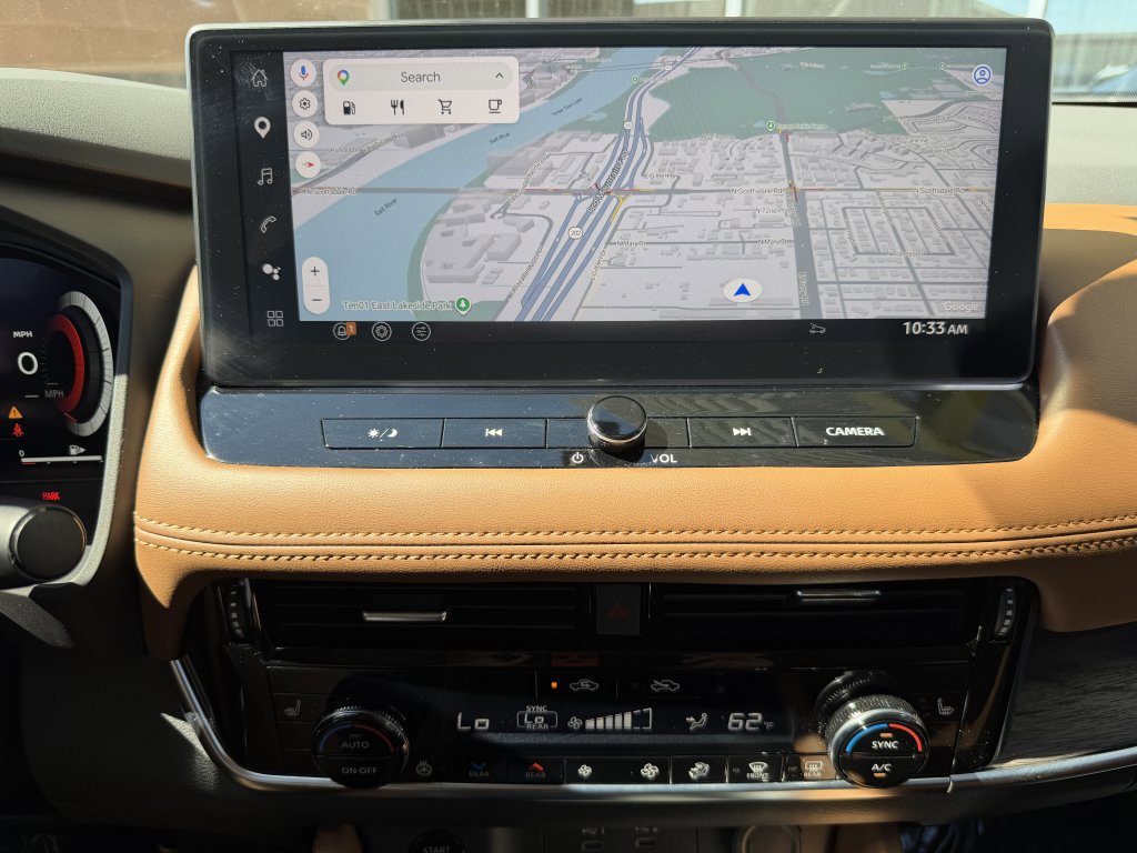 Used 2025 Nissan Rogue Platinum w/ Tech Package image 23