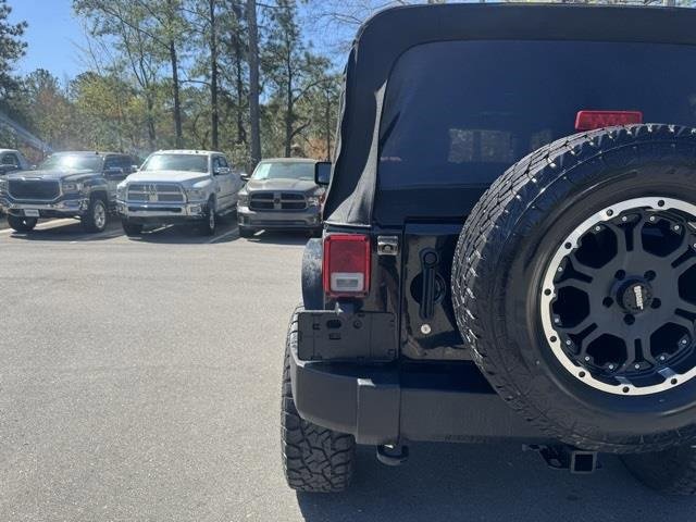 Used 2013 Jeep Wrangler Unlimited Sport image 12