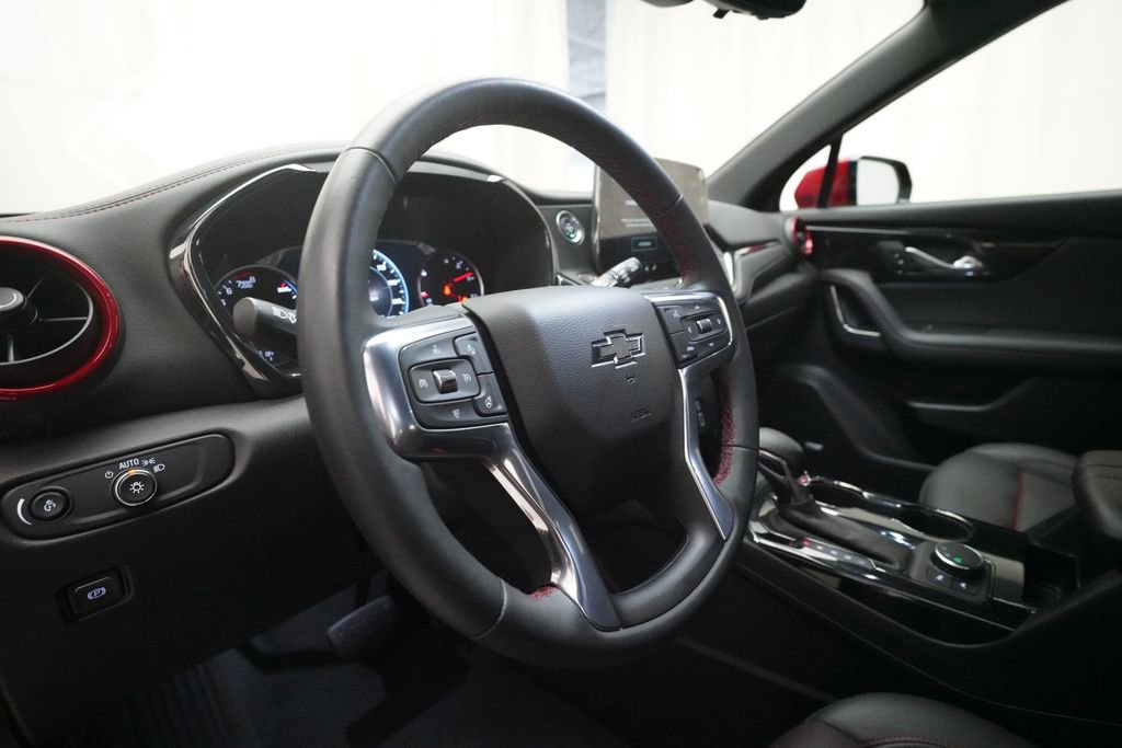 Used 2024 Chevrolet Blazer RS w/ Driver Confidence II Package FWD image 8