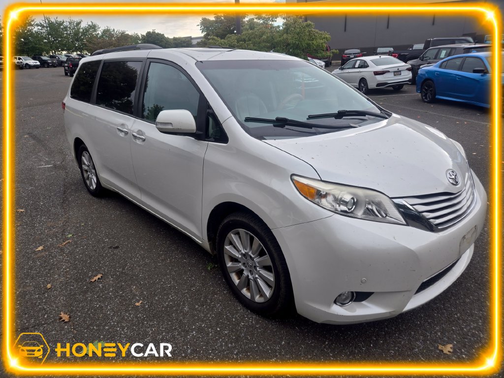 Used 2013 Toyota Sienna Limited w/ Premium Pkg