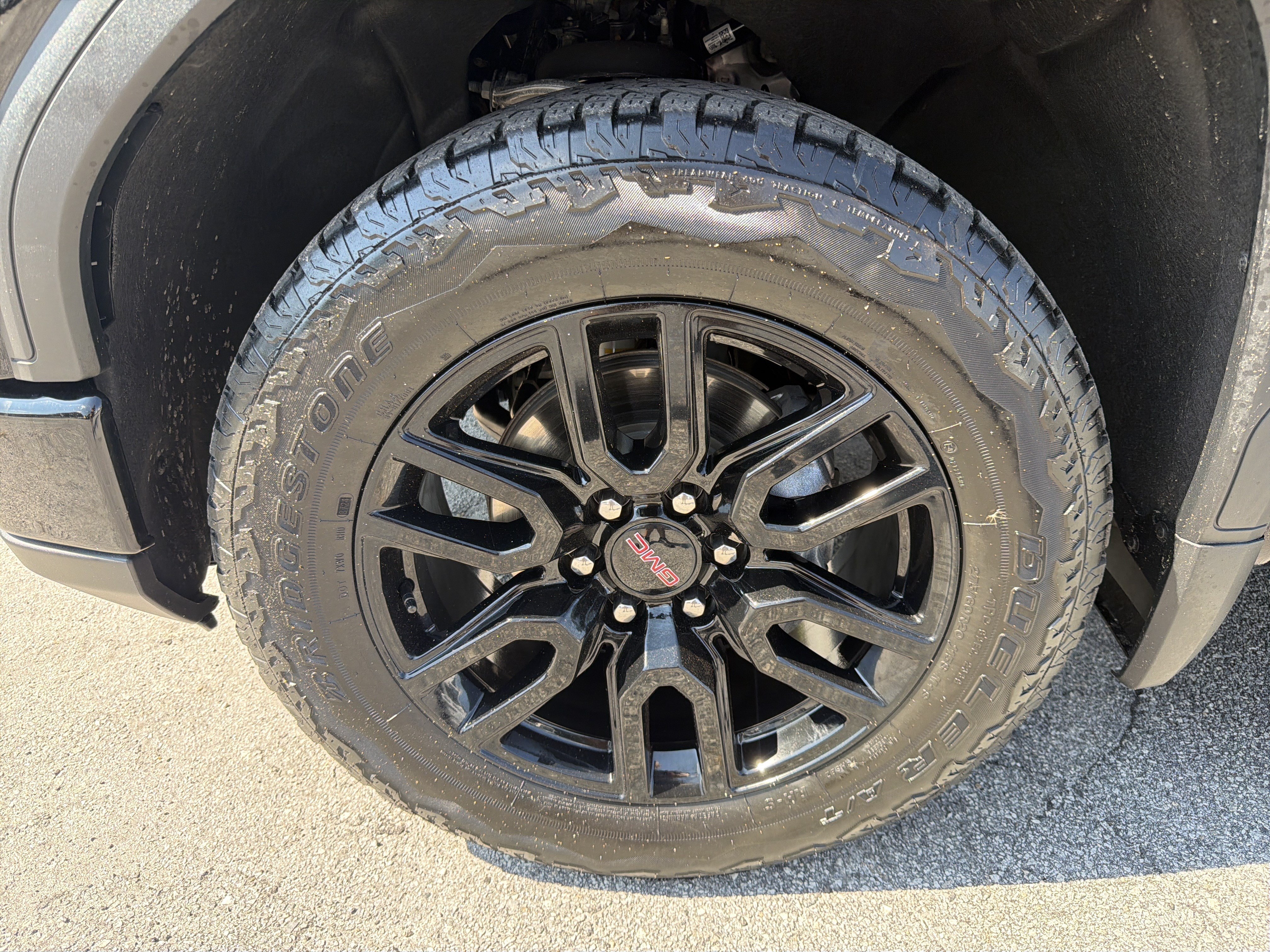 Certified 2025 GMC Sierra 1500 Elevation w/ Elevation Premium Package AWD/4WD image 12