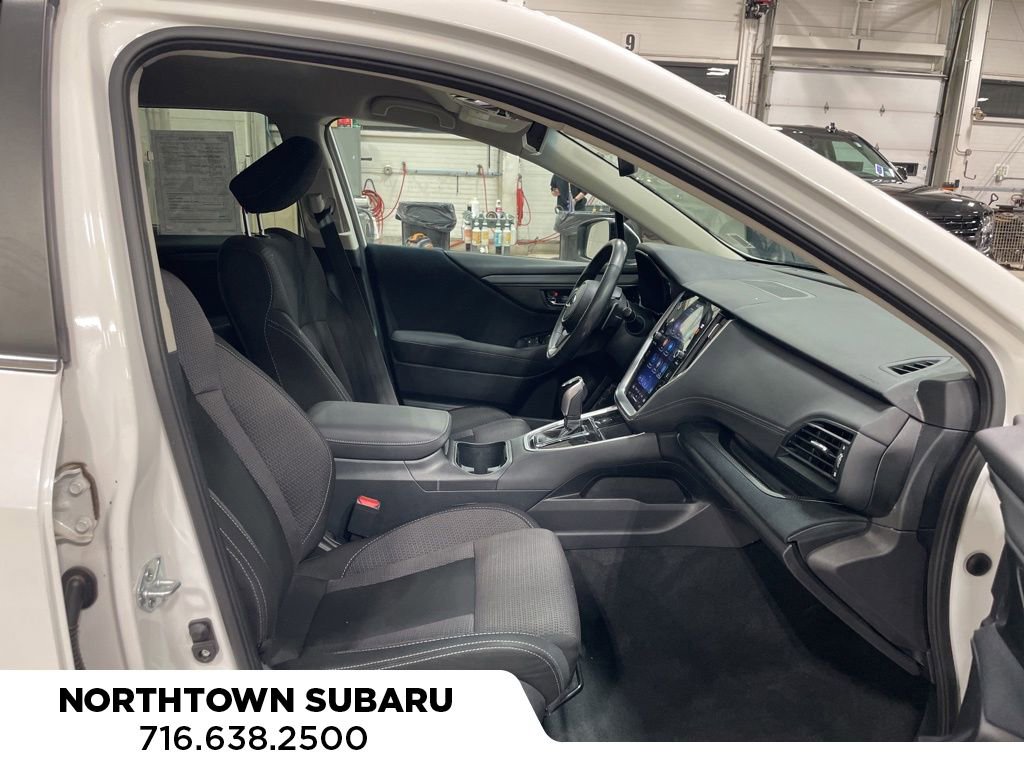 Used 2022 Subaru Outback Premium image 3