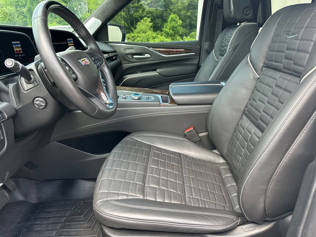 Certified 2024 Cadillac Escalade Sport Platinum w/ LPO, ONYX Package AWD/4WD image 9