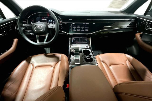 Used 2023 Audi Q7 3.0T Premium w/ Convenience Package AWD/4WD image 10
