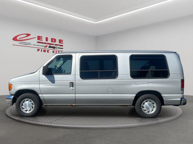 Used 2003 Ford E-150 and Econoline 150 RWD image 2