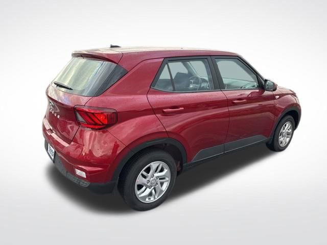 Used 2026 Hyundai Venue SE image 6