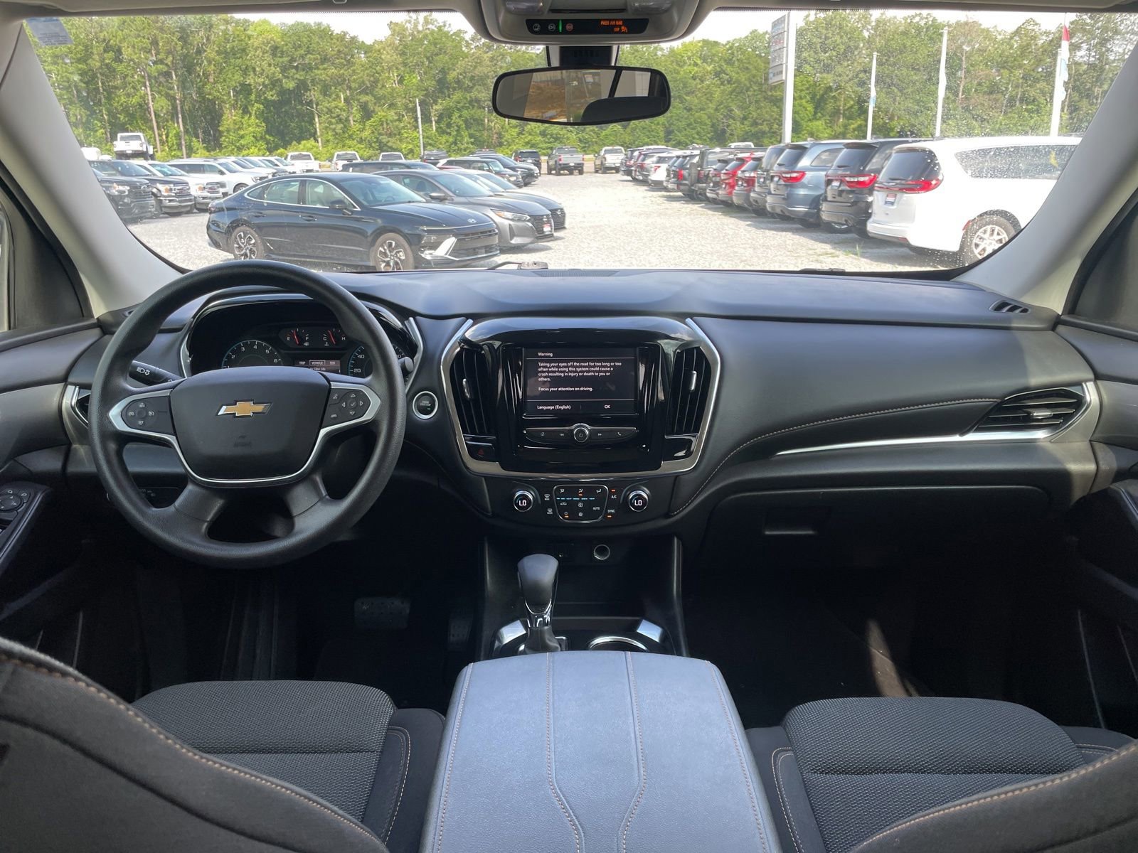 Used 2021 Chevrolet Traverse LS FWD image 9