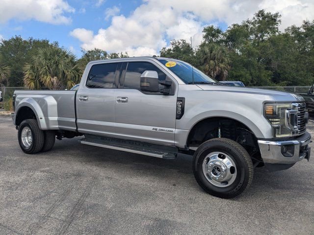 Used 2022 Ford F350 Lariat w/ Lariat Ultimate Package AWD/4WD image 3