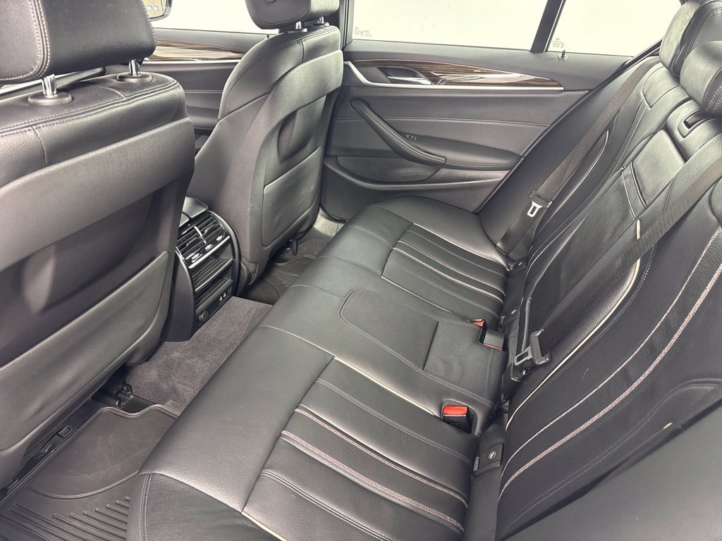 Used 2020 BMW 530i xDrive w/ Convenience Package AWD/4WD image 18