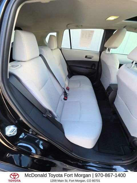 Used 2025 Toyota Corolla Cross LE w/ Moonroof Package image 19