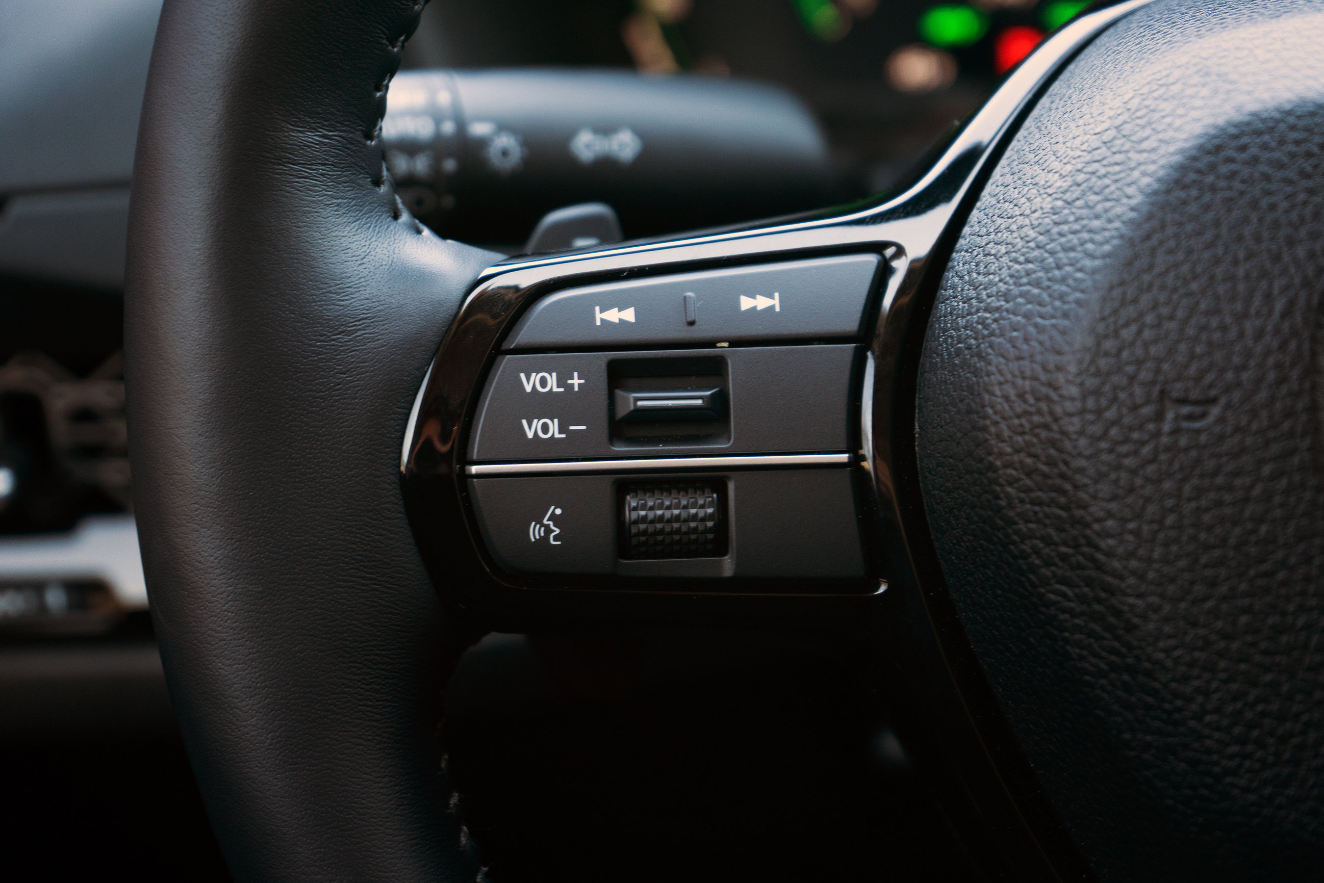 Certified 2025 Honda Accord Touring image 30