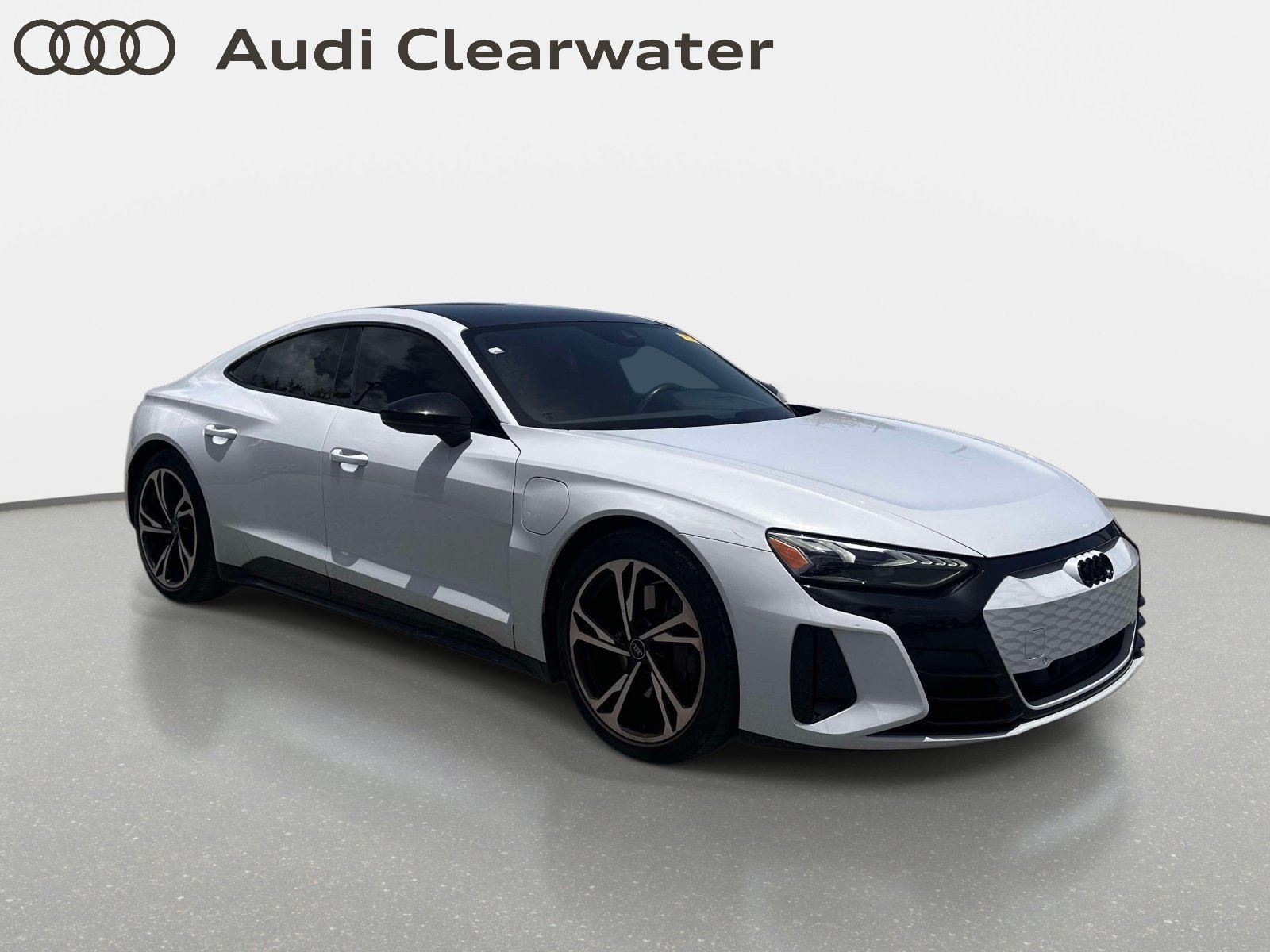 Used 2024 Audi e-tron GT Premium Plus w/ Performance Package AWD/4WD image 4