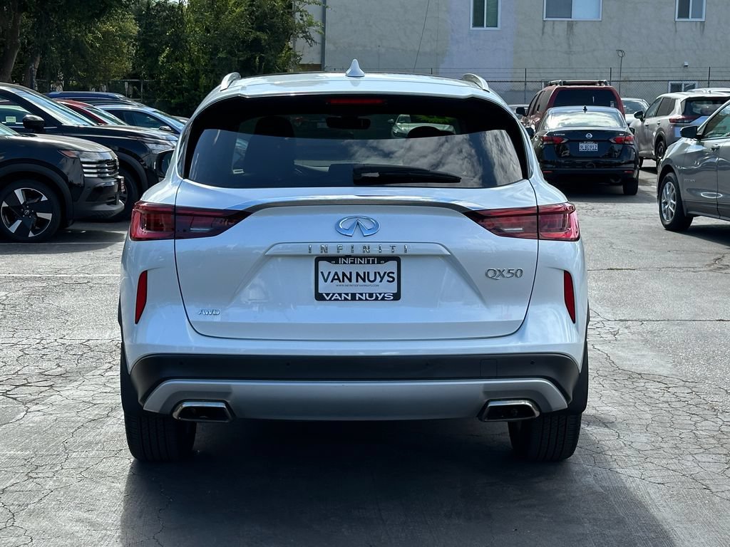 Used 2025 INFINITI QX50 Luxe AWD/4WD image 6