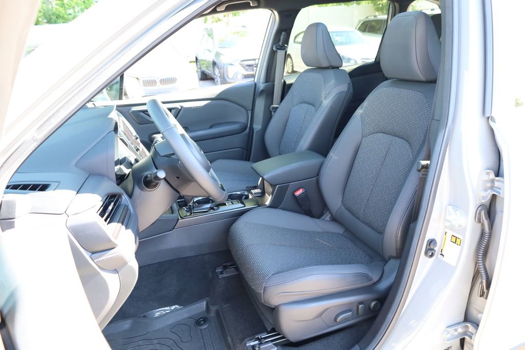 Certified 2026 Subaru Forester Premium w/ Base/Premium Package AWD/4WD image 8